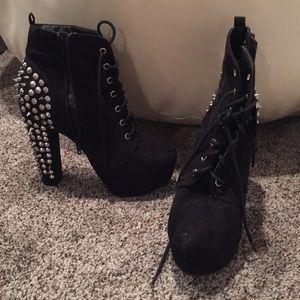 Charlottes russe heels