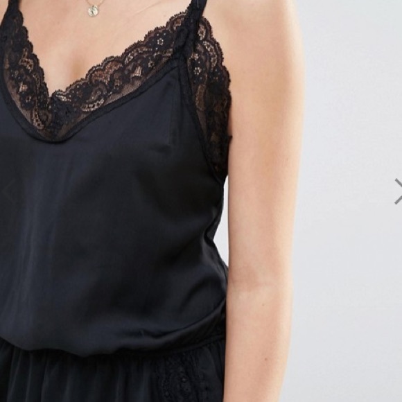 Final 💃🏻NWT ASOS lingerie romper size xs - Picture 3 of 3