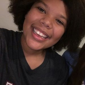 Meet your Posher, Simone