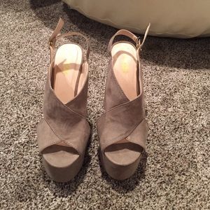 Charlottes russe wedges