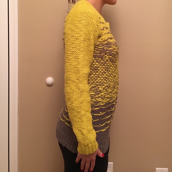 New with tags Bar lll sweater - Picture 3 of 7