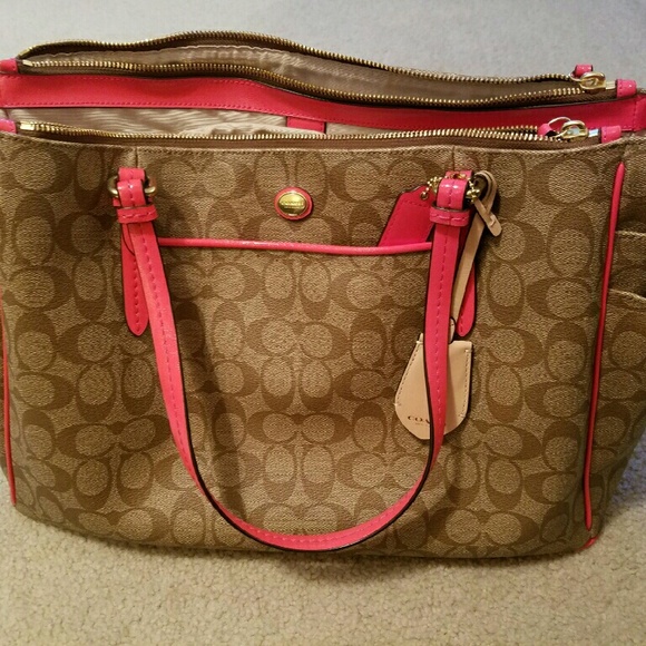 Coach Peyton Signature Multifunction Tote Diaper