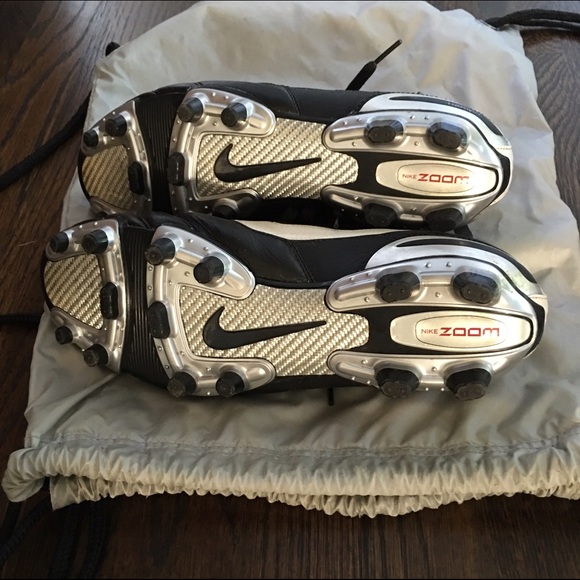 nike soccer cleats size 7.5