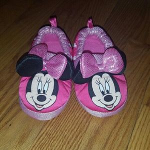 Minnie Mouse Slippers NWOT Size S Toddler