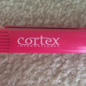 Super cute straightener