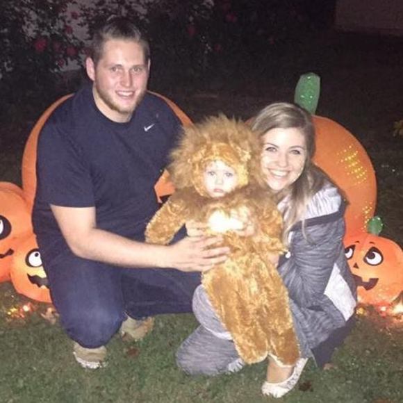 Meet your Posher, Hailey - Picture 1 of 1