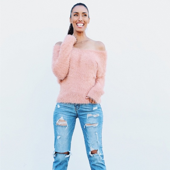 Meet your Posher, Gloria - Picture 2 of 2