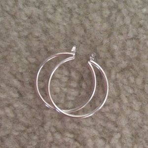 Super cute hoop earrings