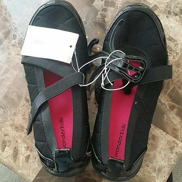 Girls shoes - Picture 1 of 2