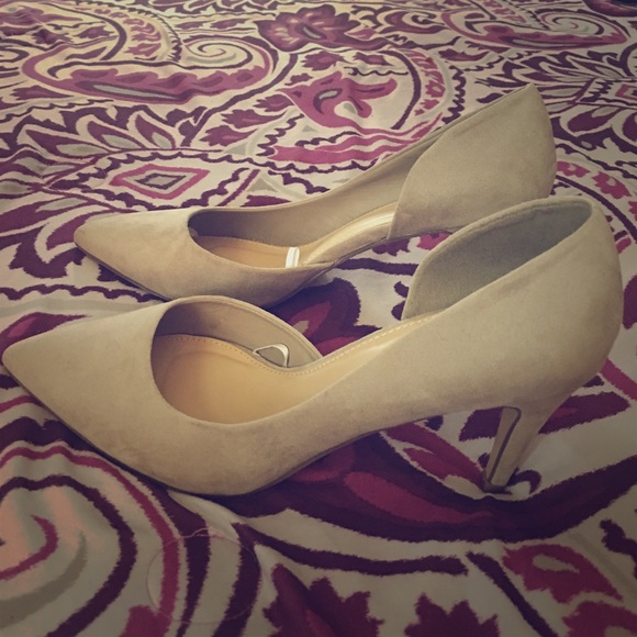 Beige suede heels