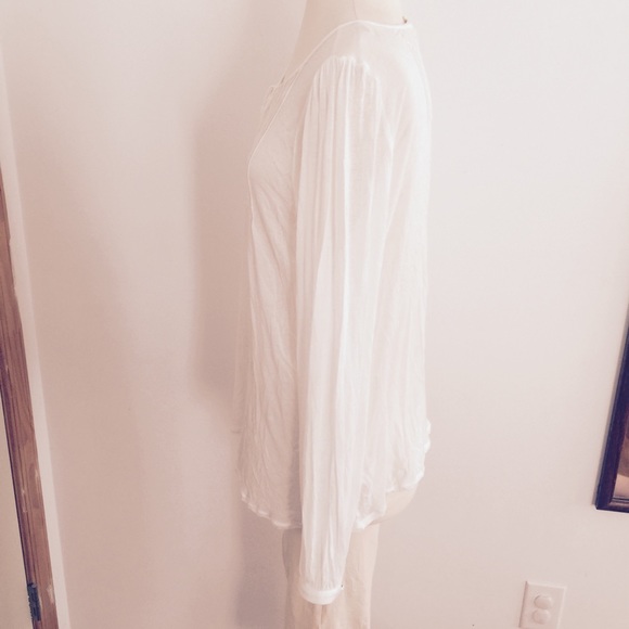 Soft joie white long sleeve knit blouse shirt - Picture 3 of 7