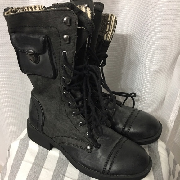 NWOT Roxy Seattle combat boots gray 8