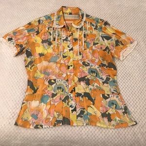 Robert Graham silk shirt, size 6.