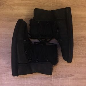 UGG Women's Lodge Boot