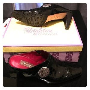 Brighton Romeo Crocodile Black Patent/Suede