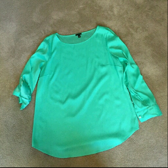 Looking for this ann taylor top