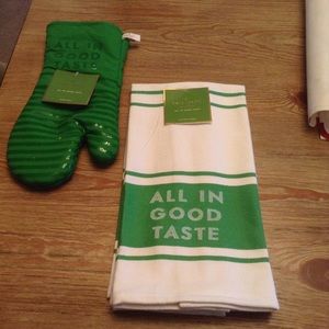 Kate Spade Oven Mitt and Kitchen Towels