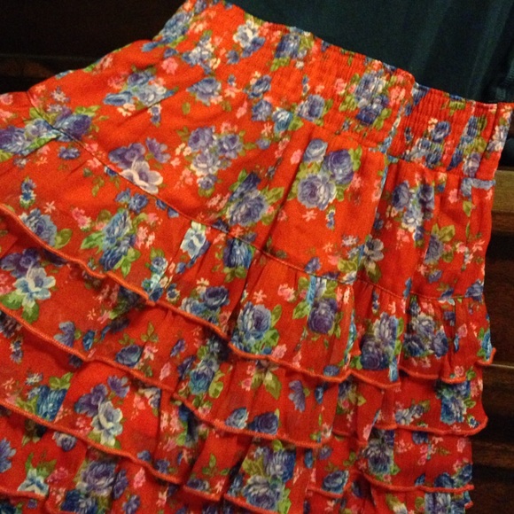 Abercrombie and Fitch flower dress - Picture 2 of 2