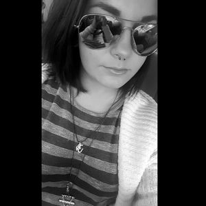 Meet your Posher, Paige