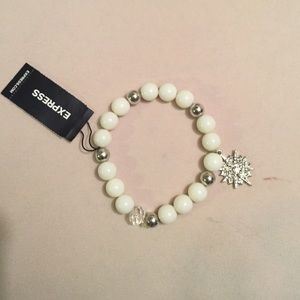 Women's snowflake bracelet