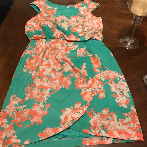 Jessica Simpson Dresses & Skirts - Dress