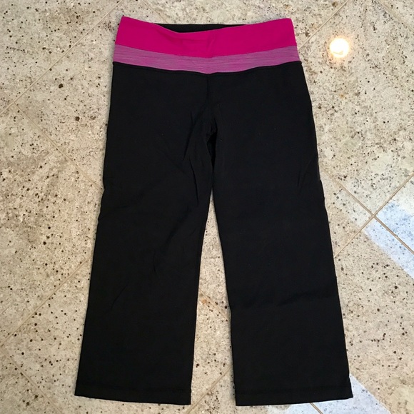 🚫sold🚫 Lululemon size 4 crops!