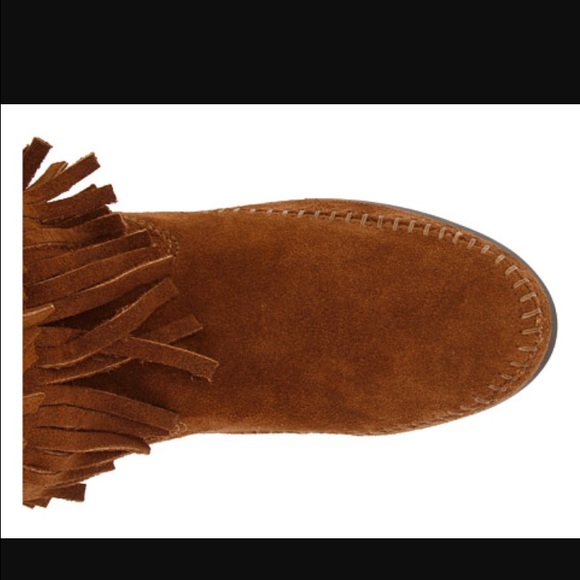 Minnetonka Shoes - Minnetonka Fringe Boots