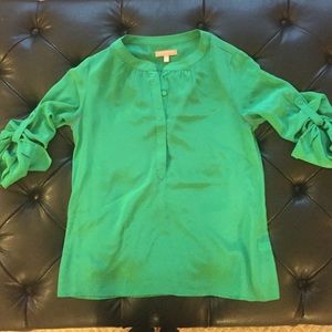 Banana Republic Silk Green Loose-fitting Top-Med.