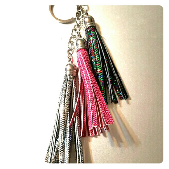 Glitter tassel keychain