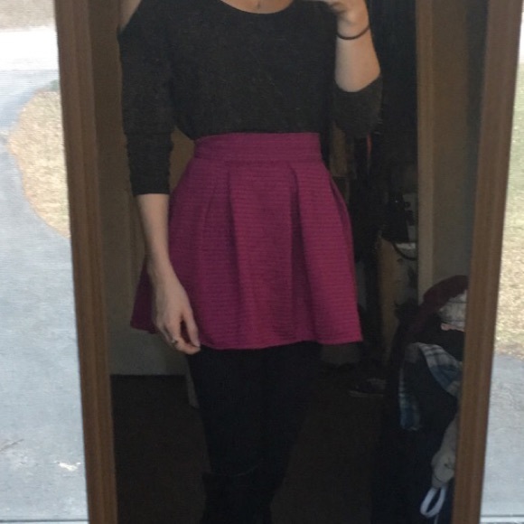 Purple skirt - Picture 3 of 3