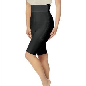 Marena Comfort Wear Compression Capri Size M