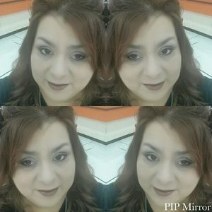 Meet your Posher, Lorraine