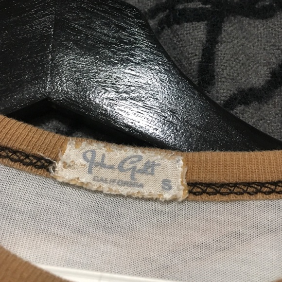 Brandy Melville tee | Multiple eyes - Picture 2 of 2