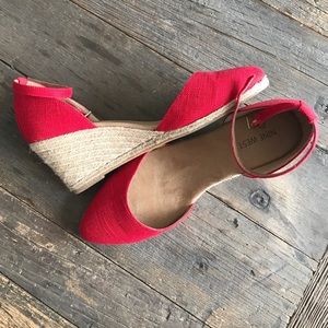 Comfortable and Cute red wedges