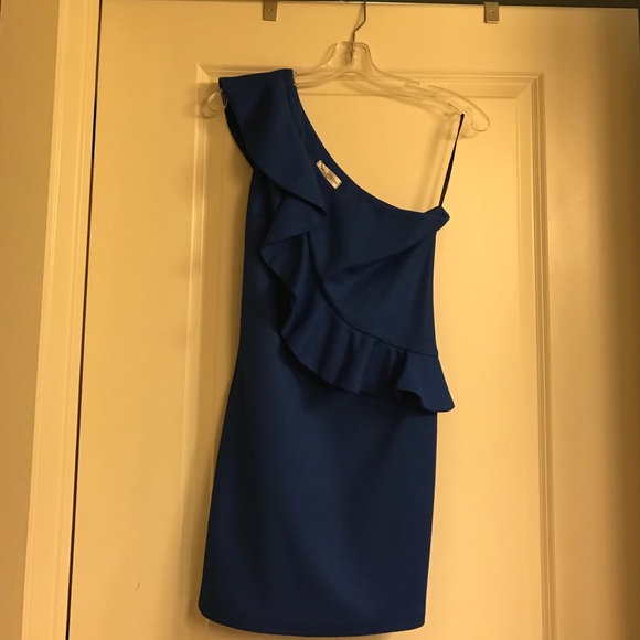 Small one-shoulder royal blue dress