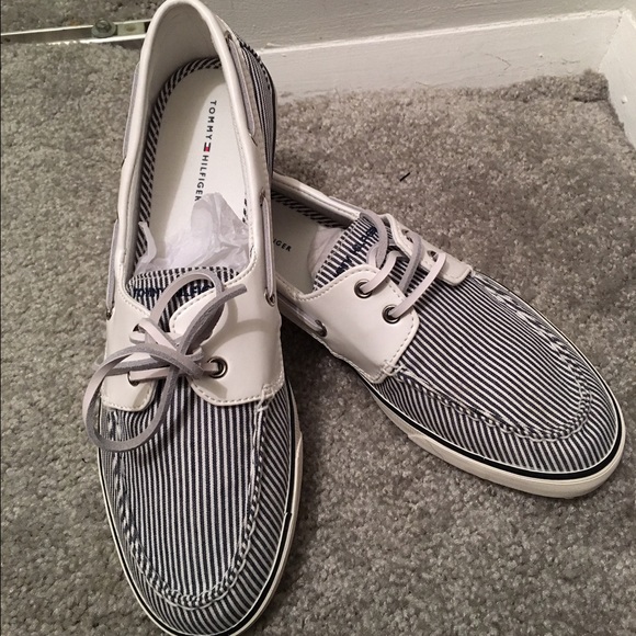 Tommy Hilfiger Navy/white boat shoes