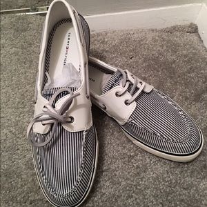 Tommy Hilfiger Navy/white boat shoes