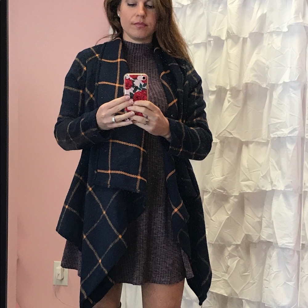 Cardigan/Coat - Picture 3 of 5