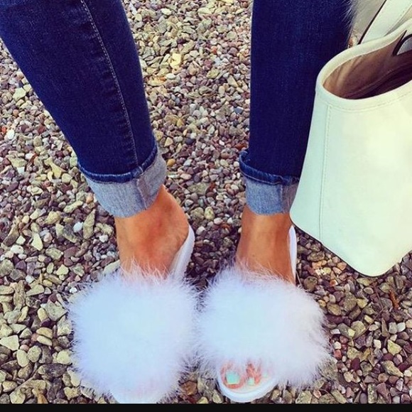 FAUX FAR SLIDES - Picture 1 of 4