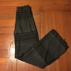 Forever 21 Patterned straight leg pants!