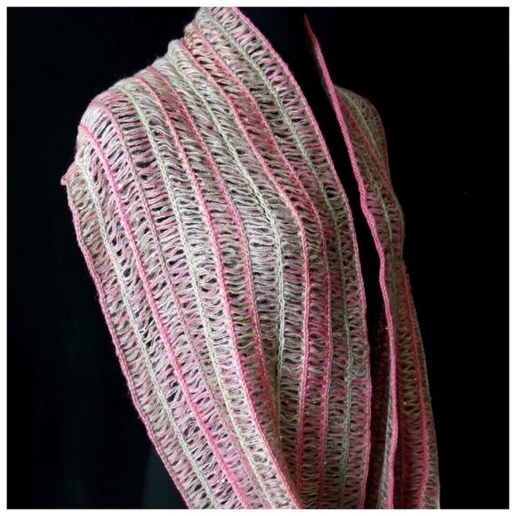 Metallic Pink Infinity Scarf - Picture 4 of 4
