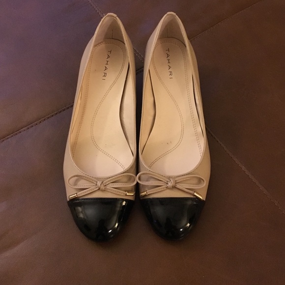 Tahari shoes
