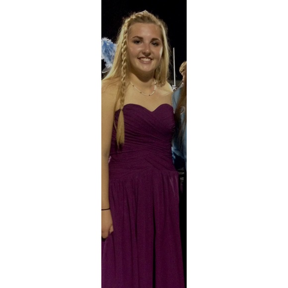 Dress - Picture 2 of 4