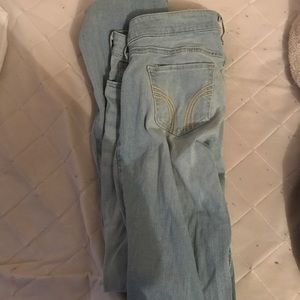 Hollister holy jeans