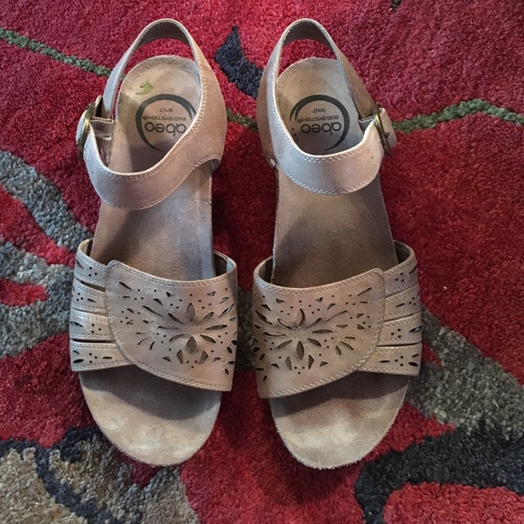Abeo sandals, size 7N, 1 1/2 inch heel.