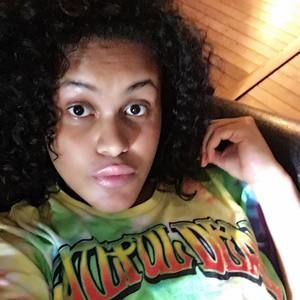 Meet your Posher, Katrina