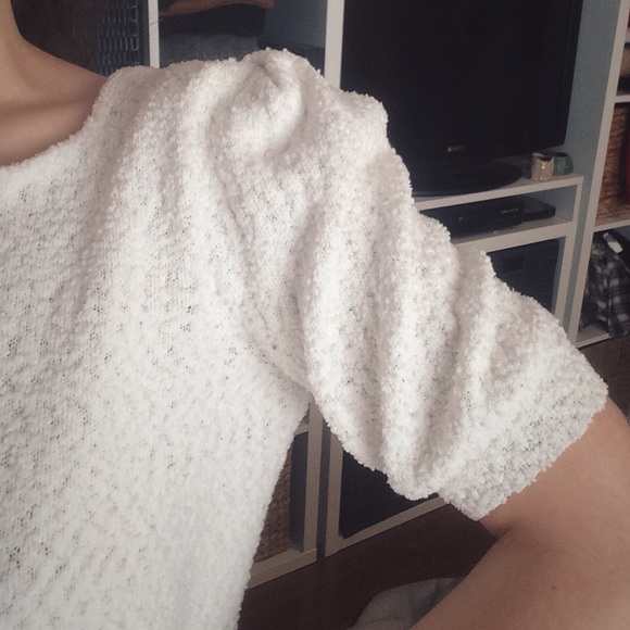 Tildon Semi Puff Sleeve Crop Top