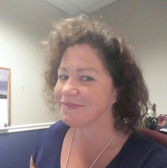 Meet your Posher, Liz
