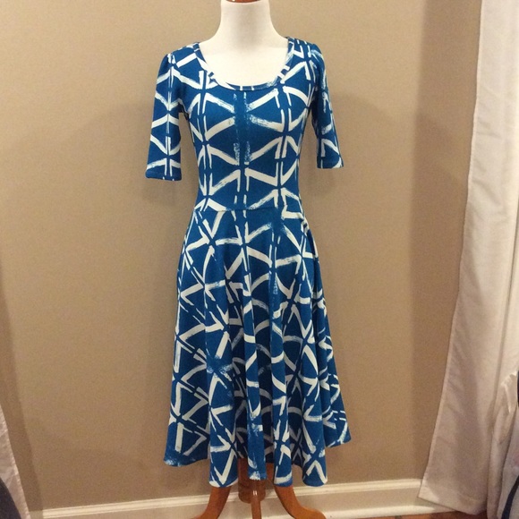 XS Lularoe Nicole dress
