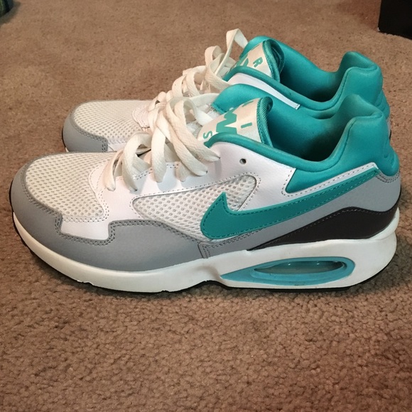 Nike Women's AirMax, size 9 in great condition!